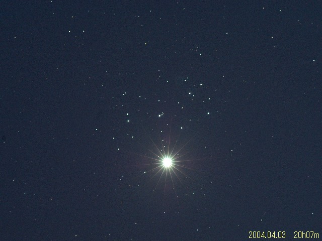 金星とM45の接近の写真