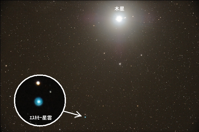 木星とエスキモー星雲の接近の写真